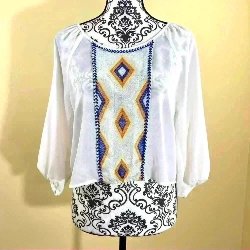 HIP Happening in the Present White Scoop Neck Boho Embroider Peasant Top (S) - Picture 2 of 8